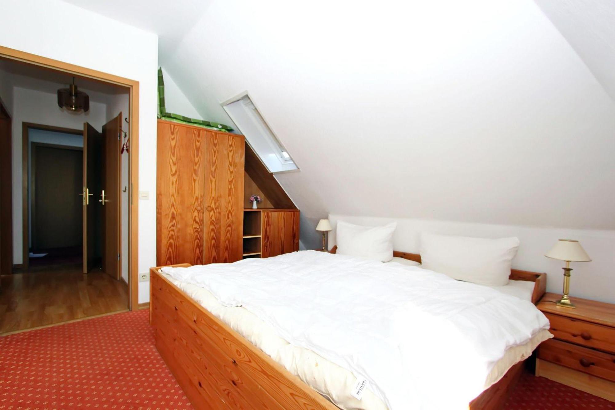 Apartment Ueues-hues-app-1